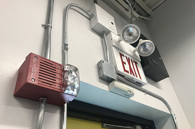 消防应急灯具分为哪几类？怎么划分的？